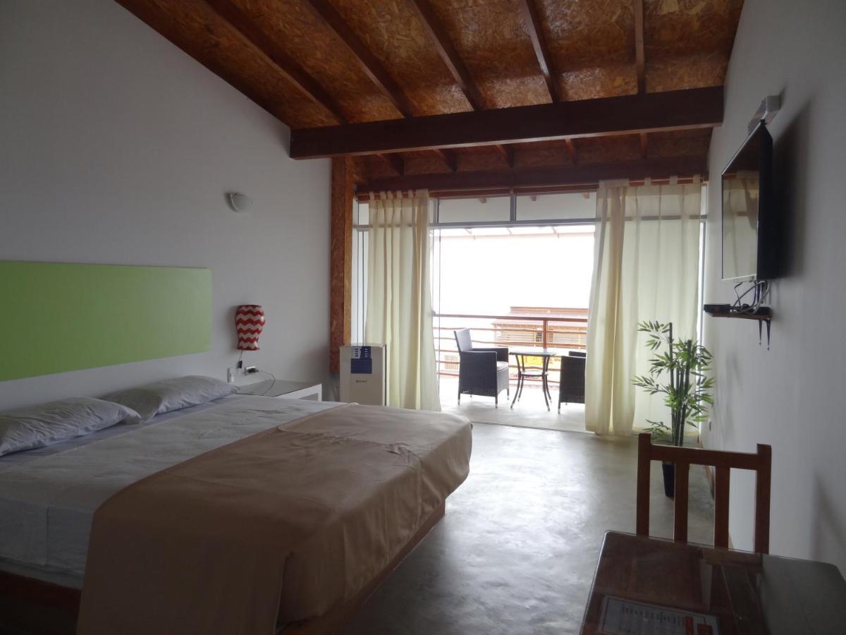 Akas Hotel Apartamentos Canoas de Punta Sal Dış mekan fotoğraf