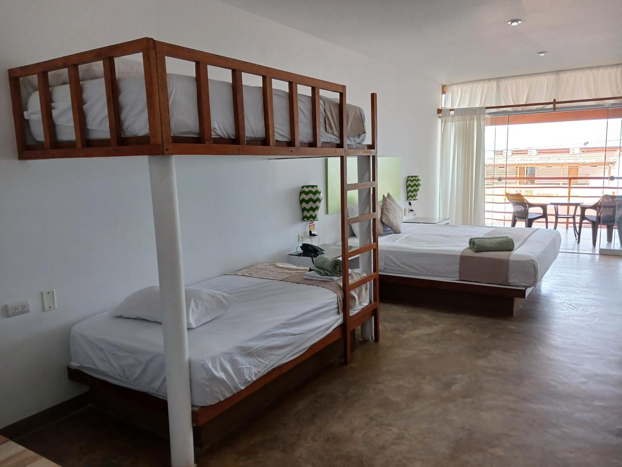 Akas Hotel Apartamentos Canoas de Punta Sal Dış mekan fotoğraf
