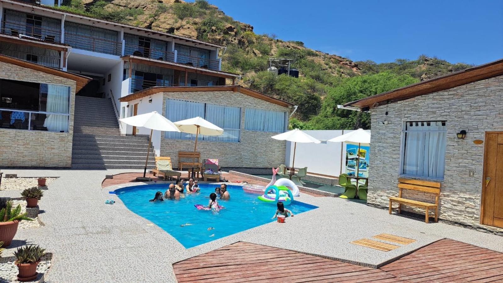 Akas Hotel Apartamentos Canoas de Punta Sal Dış mekan fotoğraf