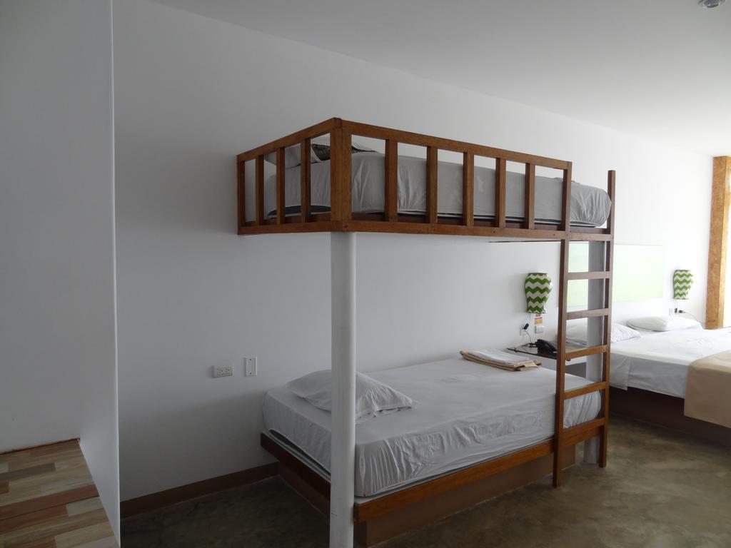 Akas Hotel Apartamentos Canoas de Punta Sal Dış mekan fotoğraf