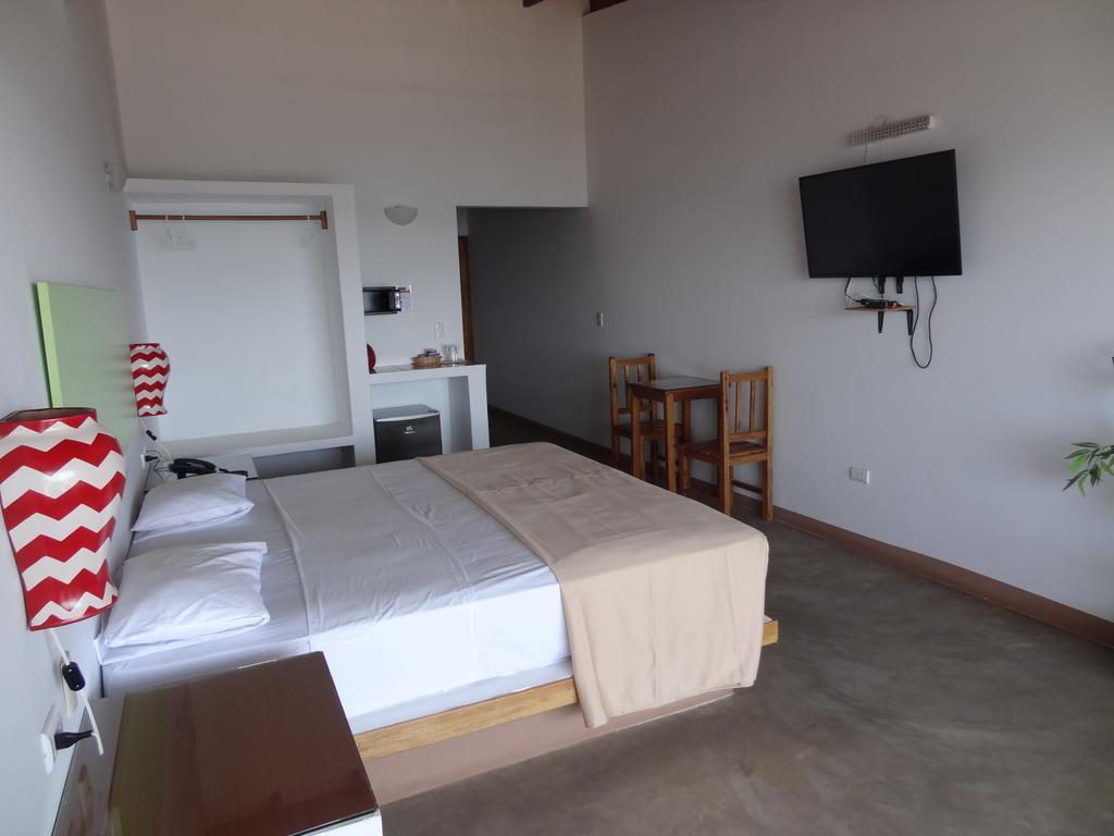 Akas Hotel Apartamentos Canoas de Punta Sal Dış mekan fotoğraf