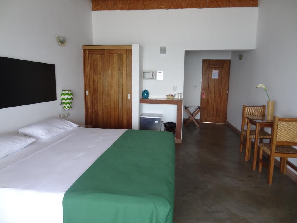 Akas Hotel Apartamentos Canoas de Punta Sal Dış mekan fotoğraf