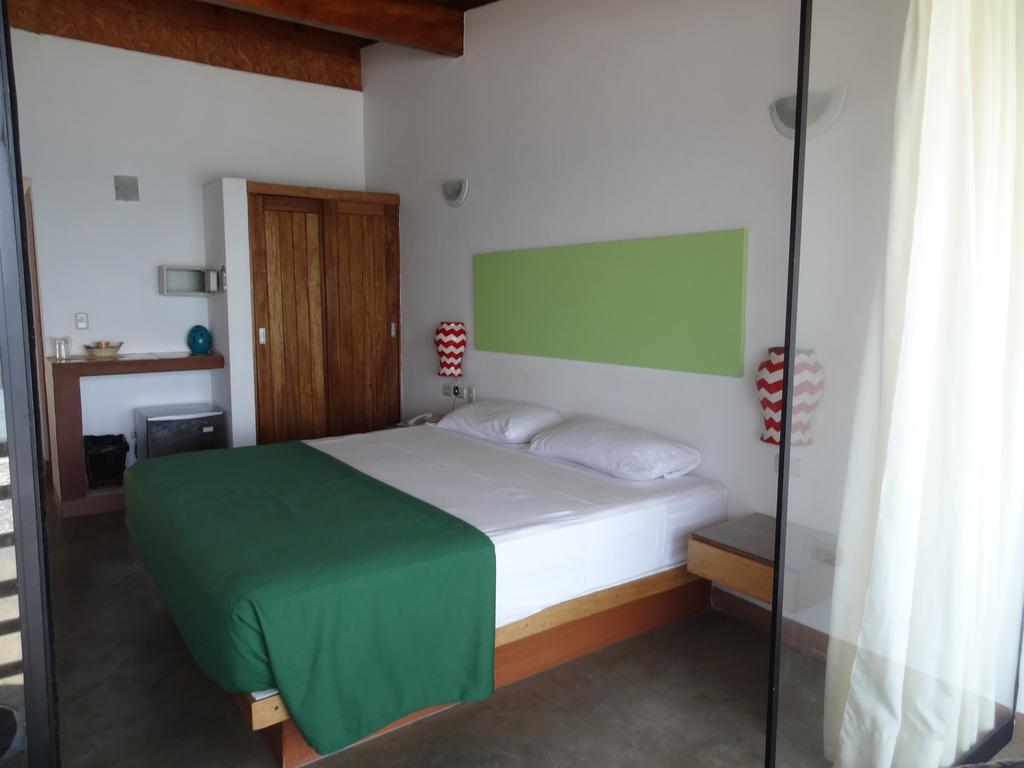 Akas Hotel Apartamentos Canoas de Punta Sal Dış mekan fotoğraf
