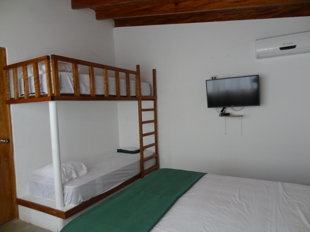 Akas Hotel Apartamentos Canoas de Punta Sal Dış mekan fotoğraf